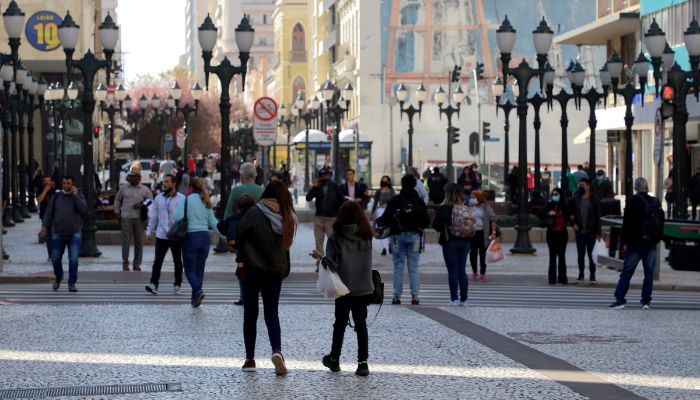 Decreto de Baixo Risco ajuda Paraná a bater novo recorde de tempo de abertura de empresas